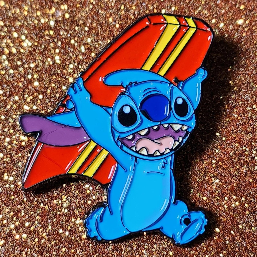 Stitch running with Surfboard Lilo & Stitch Art Fantasy Enamel Pin